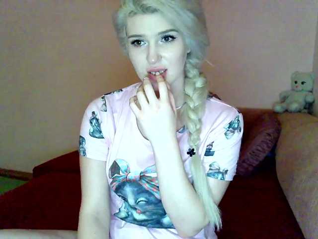 Transliacijos ekrano nuotraukos blondyblo