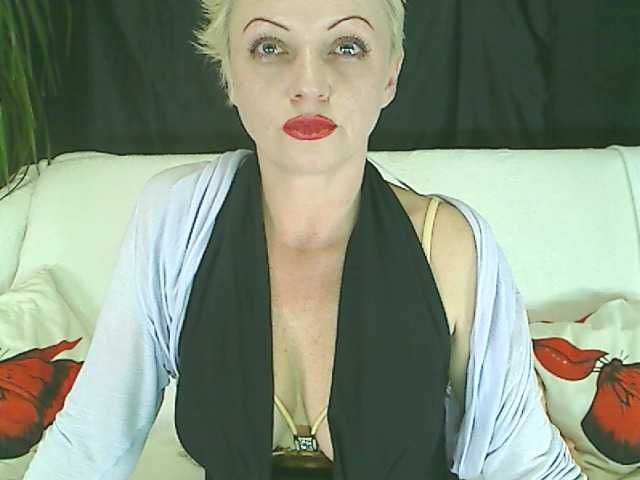 Transliacijos ekrano nuotraukos BlondySquirt