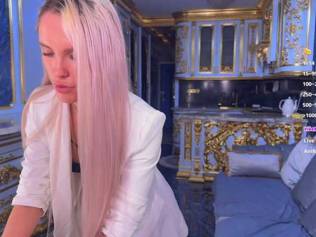Transliacijos ekrano nuotraukos BlushMikki