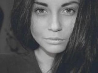 Erotinis vaizdo pokalbis bodypassion