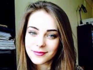 Erotinis vaizdo pokalbis bombira