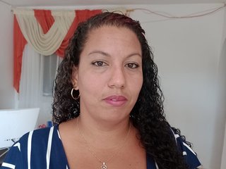 Erotinis vaizdo pokalbis bombonrico