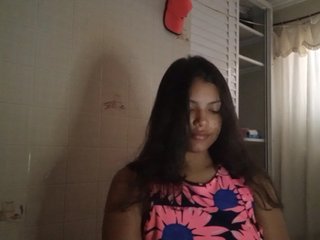 Erotinis vaizdo pokalbis Bombonzin