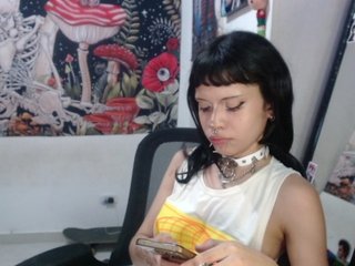 Erotinis vaizdo pokalbis hachi-kitty