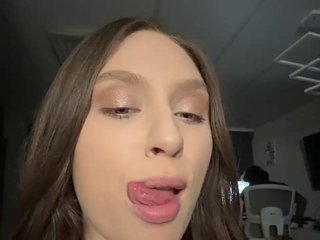 Erotinis vaizdo pokalbis PARTYNEXTNEXT