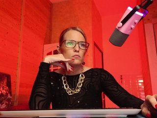 Erotinis vaizdo pokalbis Findom_Lady_Shine