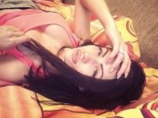 Erotinis vaizdo pokalbis bonni23