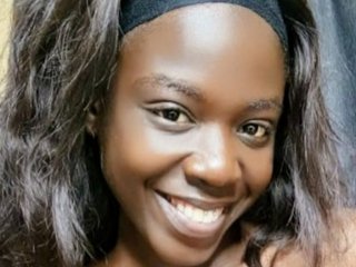 Erotinis vaizdo pokalbis Bratz22