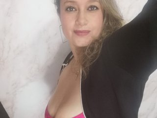 Erotinis vaizdo pokalbis Brendabigtitis