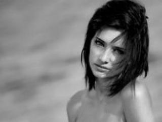 Erotinis vaizdo pokalbis bretekiss