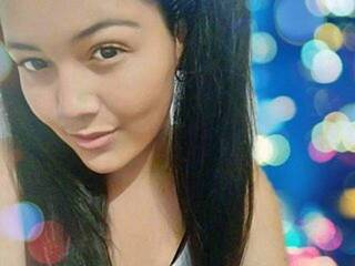 Erotinis vaizdo pokalbis BrianaBlue