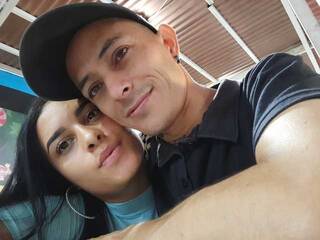 Erotinis vaizdo pokalbis brianajoncand