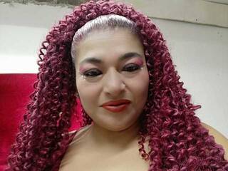 Erotinis vaizdo pokalbis BrianaSquirt