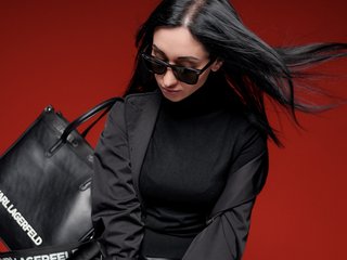 Erotinis vaizdo pokalbis brida_black