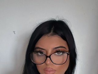 Erotinis vaizdo pokalbis BridgitteBia