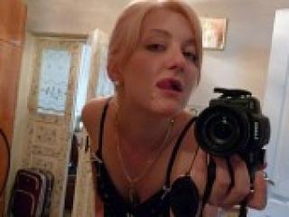 Erotinis vaizdo pokalbis brightmilly