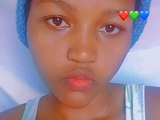 Erotinis vaizdo pokalbis Brinna2