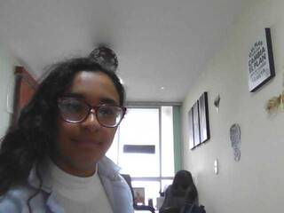 Erotinis vaizdo pokalbis brit-cm