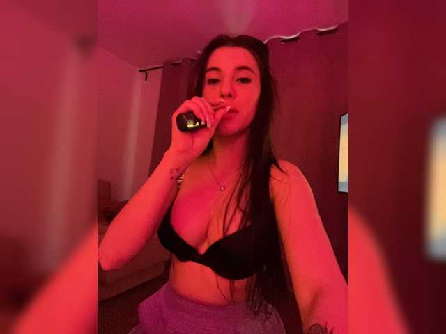 Transliacijos ekrano nuotraukos CrystallSsexy