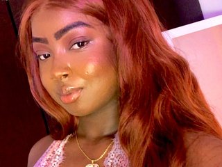 Erotinis vaizdo pokalbis Brittanyjhonnns