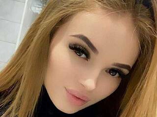 Erotinis vaizdo pokalbis BrittanyJoy