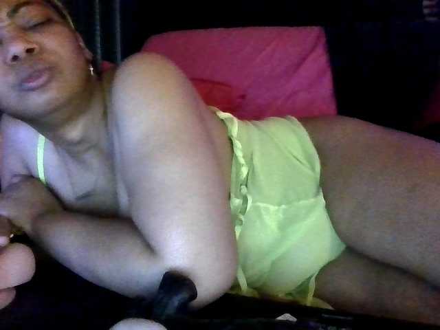 Nuotraukos BrownRrenee hi C2C 30 tokens and private messages 25 TOKENS MAX 3 MIN Squirt show open 200 tokensgoddess appreciation is welcomed request comes with tokens