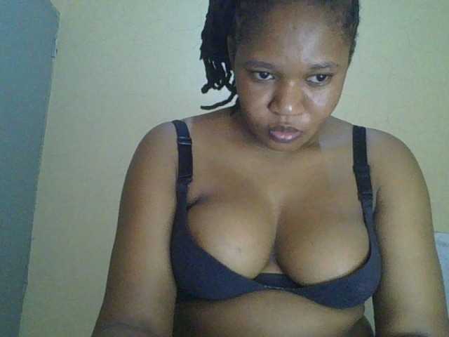 Transliacijos ekrano nuotraukos Brownykinky