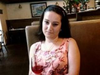 Erotinis vaizdo pokalbis brunetka125