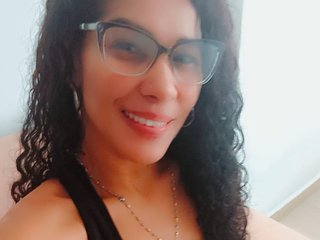 Erotinis vaizdo pokalbis Brunnette-sensation