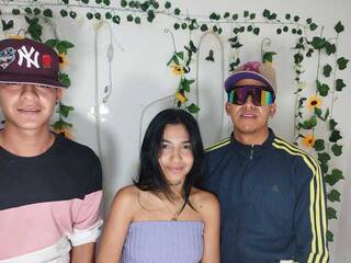 Erotinis vaizdo pokalbis brutal-sex-room