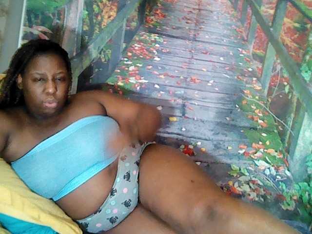 Nuotraukos bubbliciousbb #bbw #ebony #new #squiter #mature #lushon