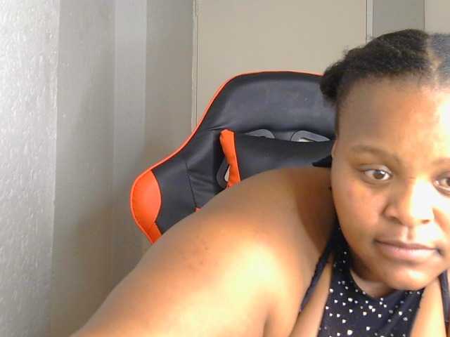 Transliacijos ekrano nuotraukos BubblyRouxyXXXxx