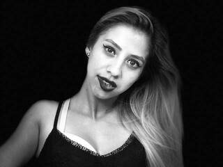 Erotinis vaizdo pokalbis Buffy-Up