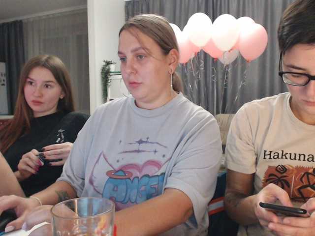 Transliacijos ekrano nuotraukos BugaGirls