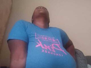 Erotinis vaizdo pokalbis BustyDee