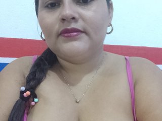Erotinis vaizdo pokalbis Camila-360