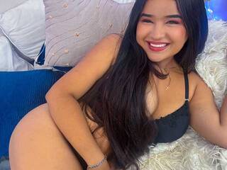 Erotinis vaizdo pokalbis CamilaRioss