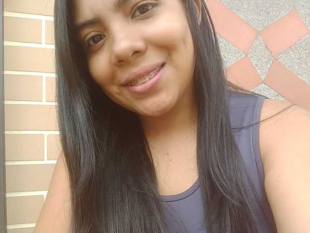 Profilio nuotrauka Camilathomson