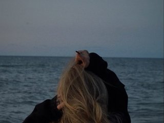 Erotinis vaizdo pokalbis Camillass