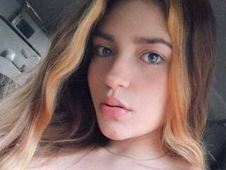 Erotinis vaizdo pokalbis Camxc