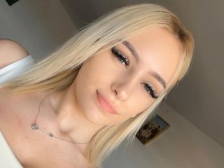 Erotinis vaizdo pokalbis Candy-Lia