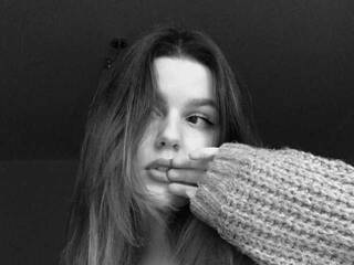 Erotinis vaizdo pokalbis candy-mur