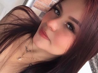 Erotinis vaizdo pokalbis candy-naughty