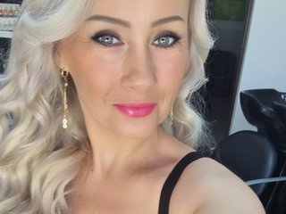 Erotinis vaizdo pokalbis CandyHellenx