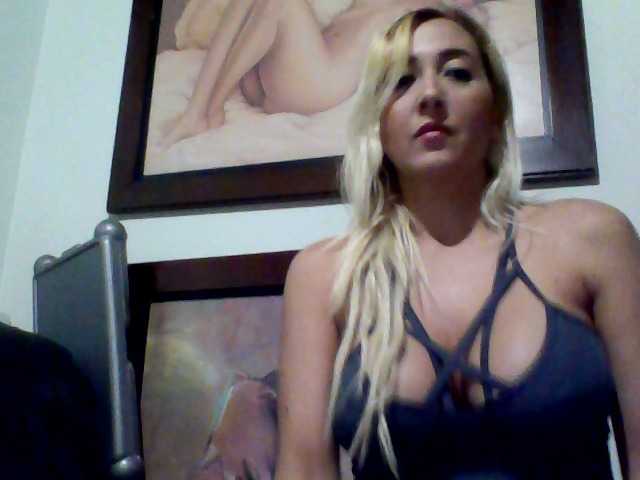 Transliacijos ekrano nuotraukos candyxxx