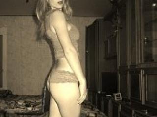 Erotinis vaizdo pokalbis caradana