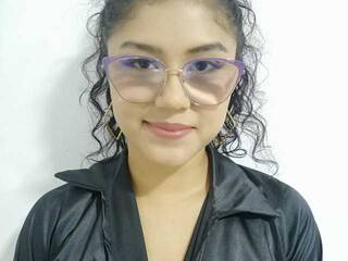 Erotinis vaizdo pokalbis CARAMEELL