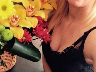 Erotinis vaizdo pokalbis caramelkkka