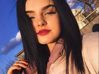 Erotinis vaizdo pokalbis CarenWillias