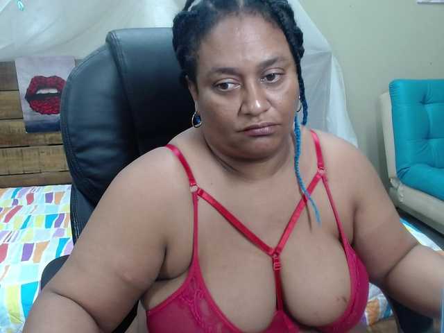 Nuotraukos CarlotaWee hot bold